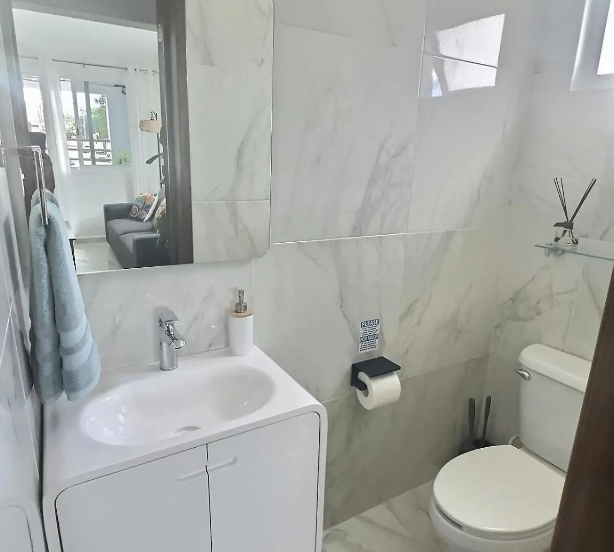 Lit King, Netflix & Piscine, Propre & Neuf Apartment