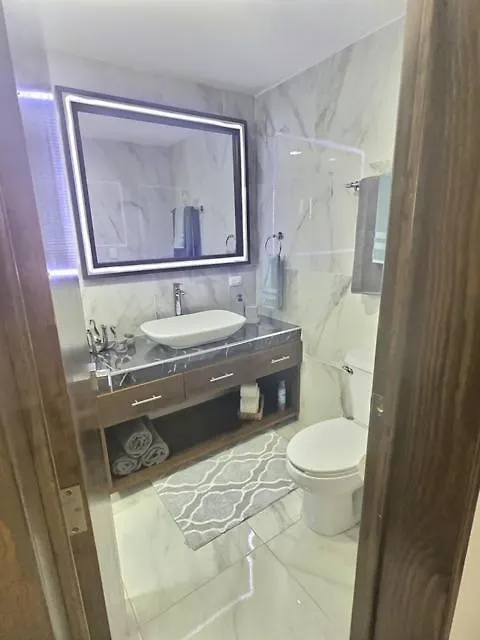 Apartamento Lit King, Netflix & Piscine, Propre & Neuf Cozumel