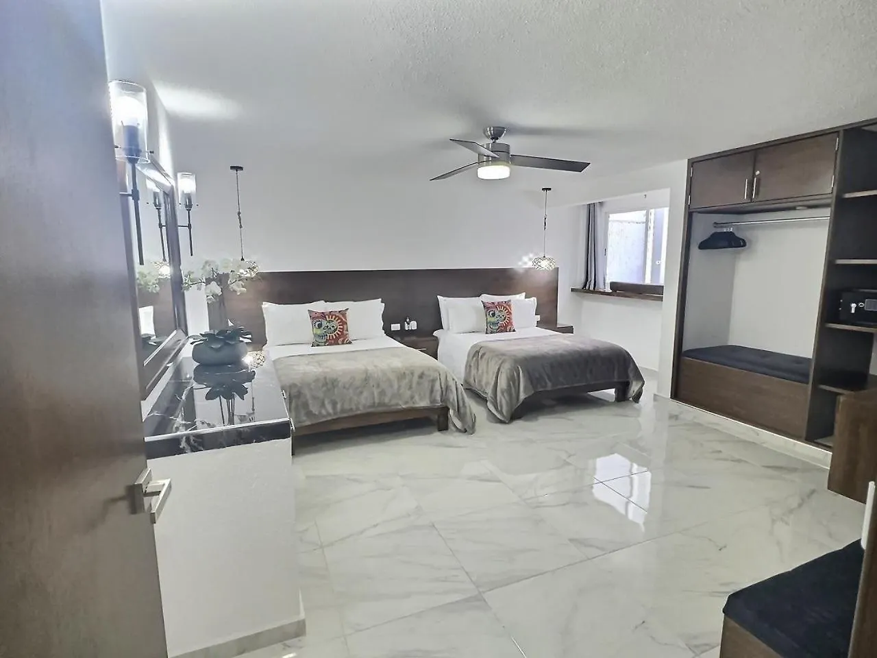 Apartamento Lit King, Netflix & Piscine, Propre & Neuf Cozumel México