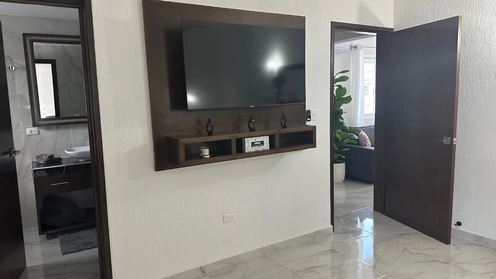 Apartamento Lit King, Netflix & Piscine, Propre & Neuf Cozumel